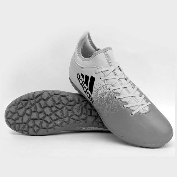 Adidas Futsal Shoes photo 5